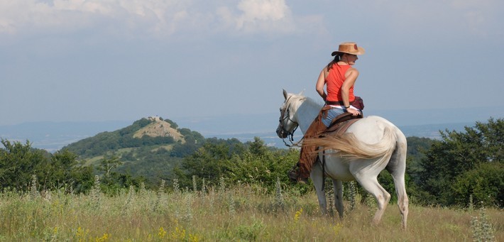 Initiation à la randonnée équestre en Italie - Caval&go
