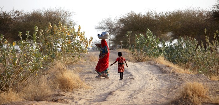 Femmes bishnoïs dans le désert. 