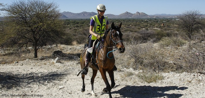 Participer à une course d'endurance en Namibie