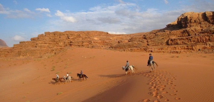 rando a cheval en Jordanie dans le désert