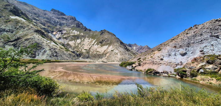 Peux-tu décrire ton voyage en trois mots ?