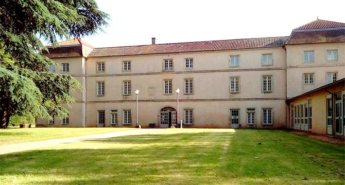 Chambres collectives à Cluny