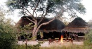 Camp fixe dans le Kalahari au Botswana