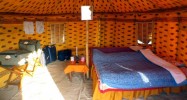 Couchage dans les tentes du campement Indiens. 