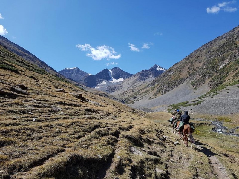 Exploration des sommets en Kirghizie- Caval&go
