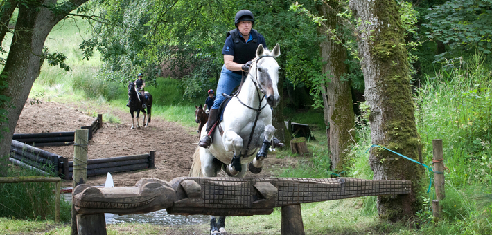 Stage équestre et disciplines de CCE au château en Irlande - Caval&go