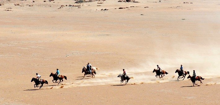 Jour 9. Randonnée à cheval dans le désert du Namib