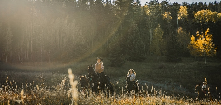 Randonnée équestre aux etats-unis chez les cow-girls du Nouveau-Mexique