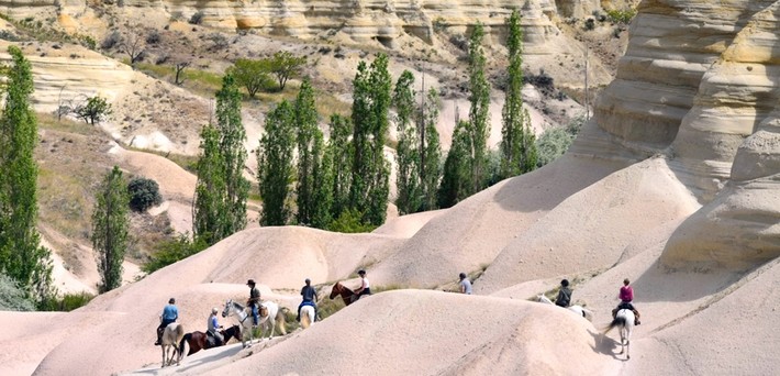 Jour 7. Randonnée à cheval – Plateau du Boz Daha