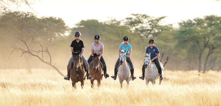 Safari équestre et multi-activités en Namibie aux portes du Kalahari - Caval&go