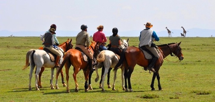 Jours 3 à 8. Six jours de safari à cheval dans le Parc National du Serengeti en Tanzanie