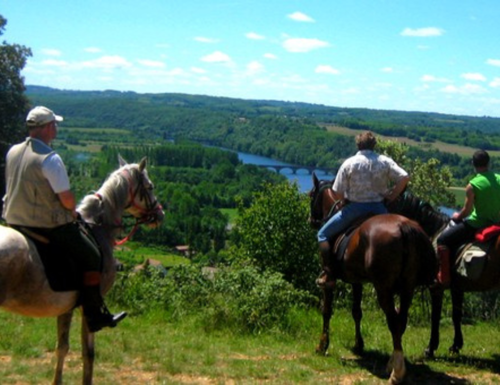 Tour des Bastides du Périgord Pourpre à cheval