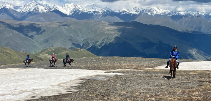 Rando cheval dans le Caucase sauvage de Géorgie - Caval&go