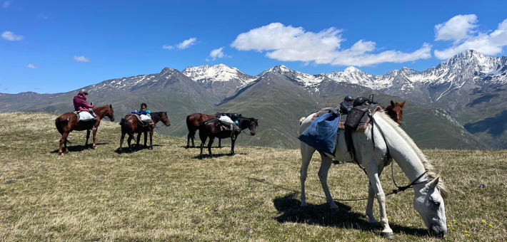 Rando cheval dans le Caucase sauvage de Géorgie - Caval&go