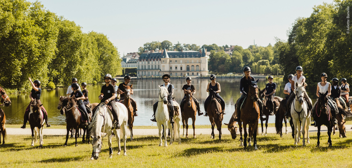 Entrez à cheval dans l