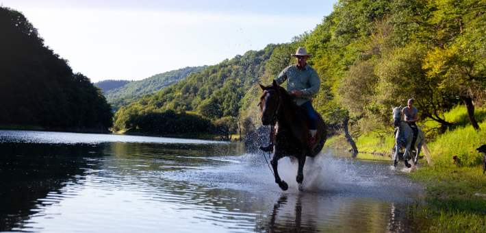 Randonnée western au coeur des grands espaces de Corrèze 