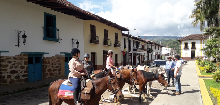 Séjour équestre entre Barichara et les paysages andins - Caval&go