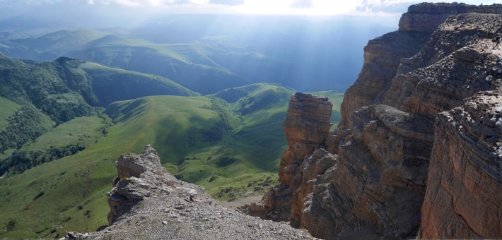 Randonnée équestre en Géorgie sur les sentiers de Touchétie accompagnée par Audrey - Caval&go