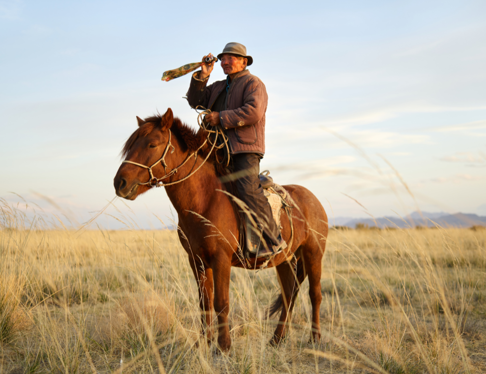 Randonnée à cheval dans l'Arkhangaï et découverte du chamanisme mongol