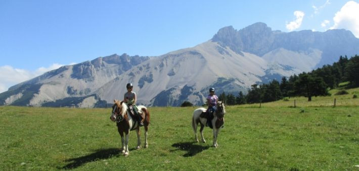 Randonnée équestre dans les Alpes, aux portes du Dévoluy - Caval&go