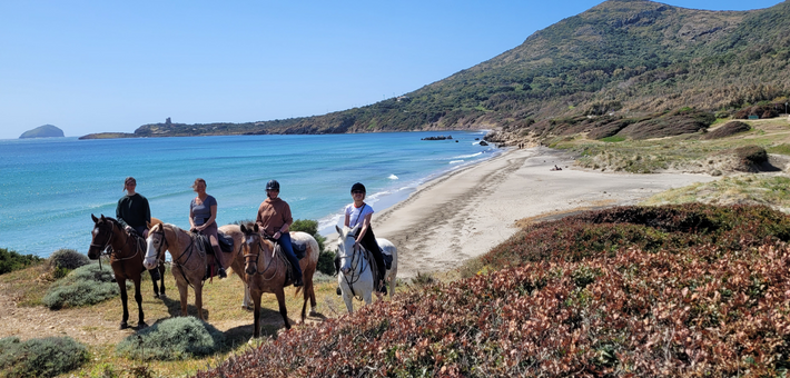 Randonnée équestre sur les îles sauvages de Sardaigne - Caval&go