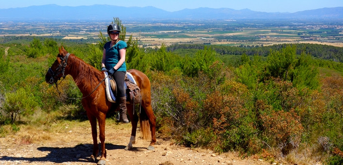 Randonnée à cheval entre mer et prairies en Catalogne - Caval&go