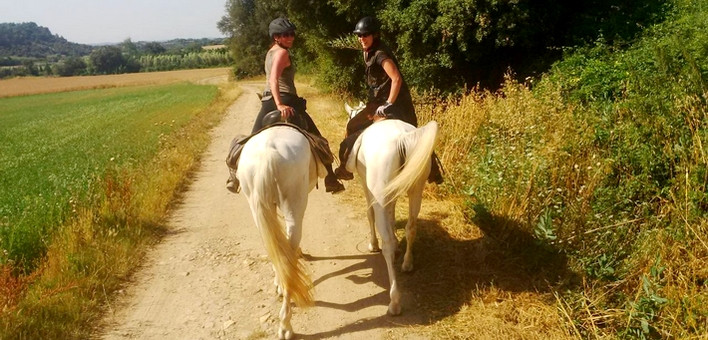 Randonnée à cheval entre mer et prairies en Catalogne - Caval&go