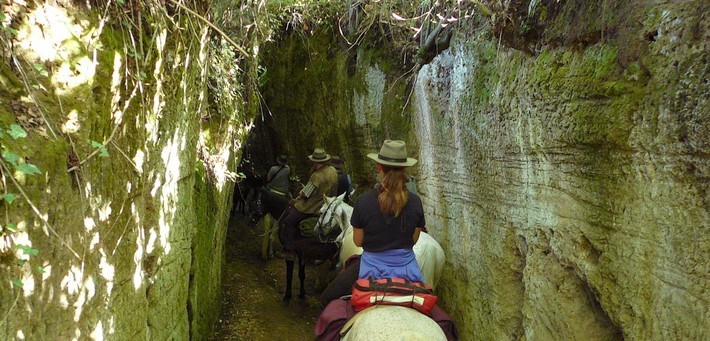 Randonnée équestre en Italie sur les traces des Etrusques - Caval&go