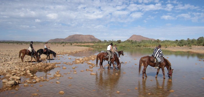 Rando à cheval au Maroc dans les jardins secrets du désert - Caval&go