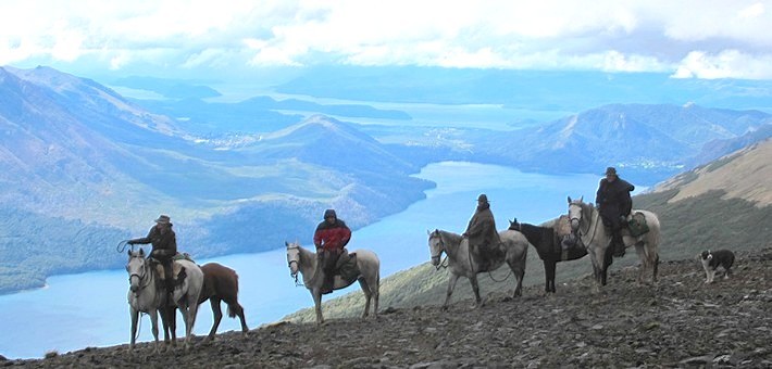 Randonnée équestre et expédition dans les steppes sauvages de Patagonie - Caval&go
